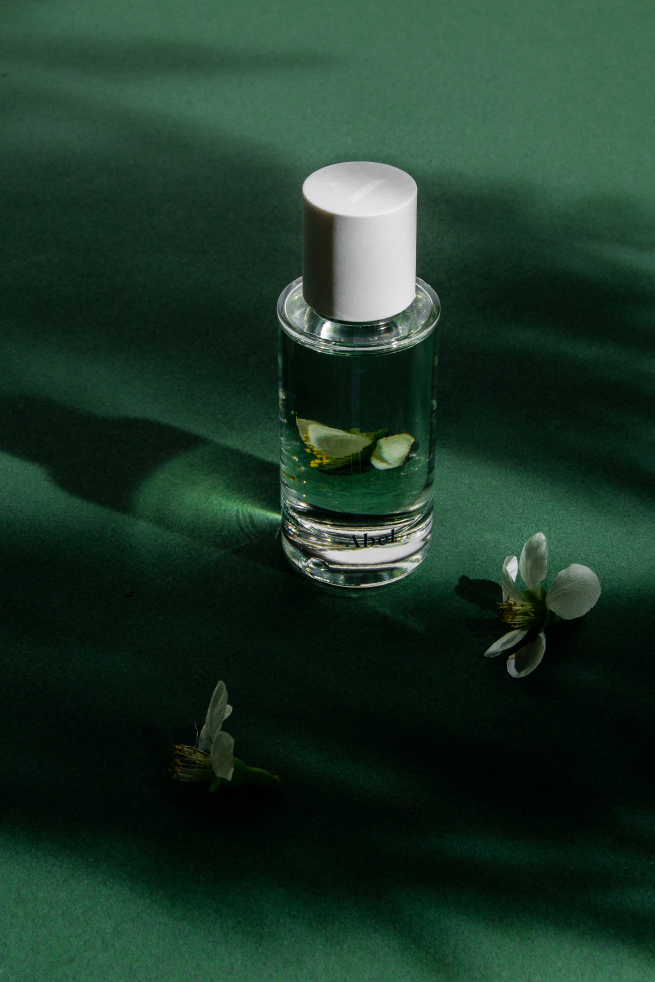 Buy, Shop Green Cedar Eau de Parfum Online in Dubai, UAE, Saudi Arabia, KSA, Kuwait - OKTA