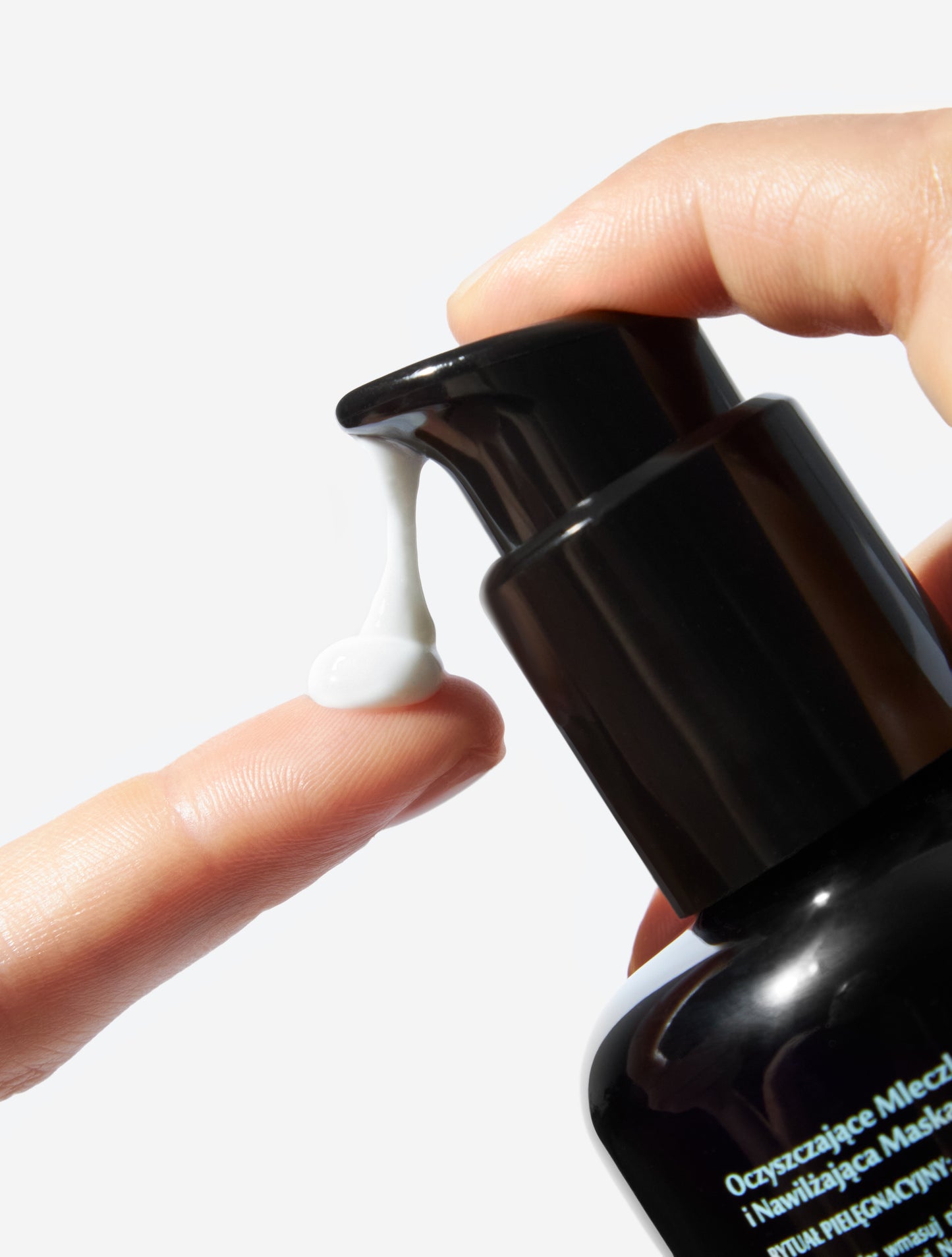 Oio Lab O-Mega Milk Cleansing Facial Milk & Moisture Mask