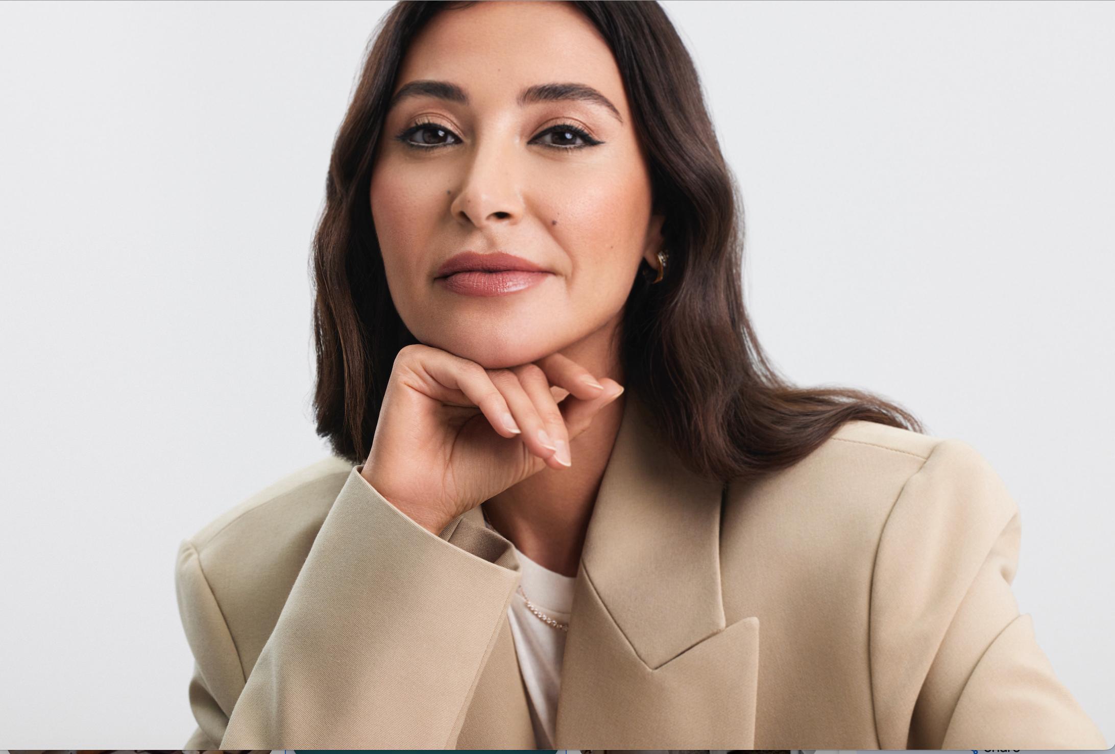 https://emirateswoman.com/oktas-founder-alia-al-khafajy-shares-her-am-to-pm-beauty-routine/?gallery=4